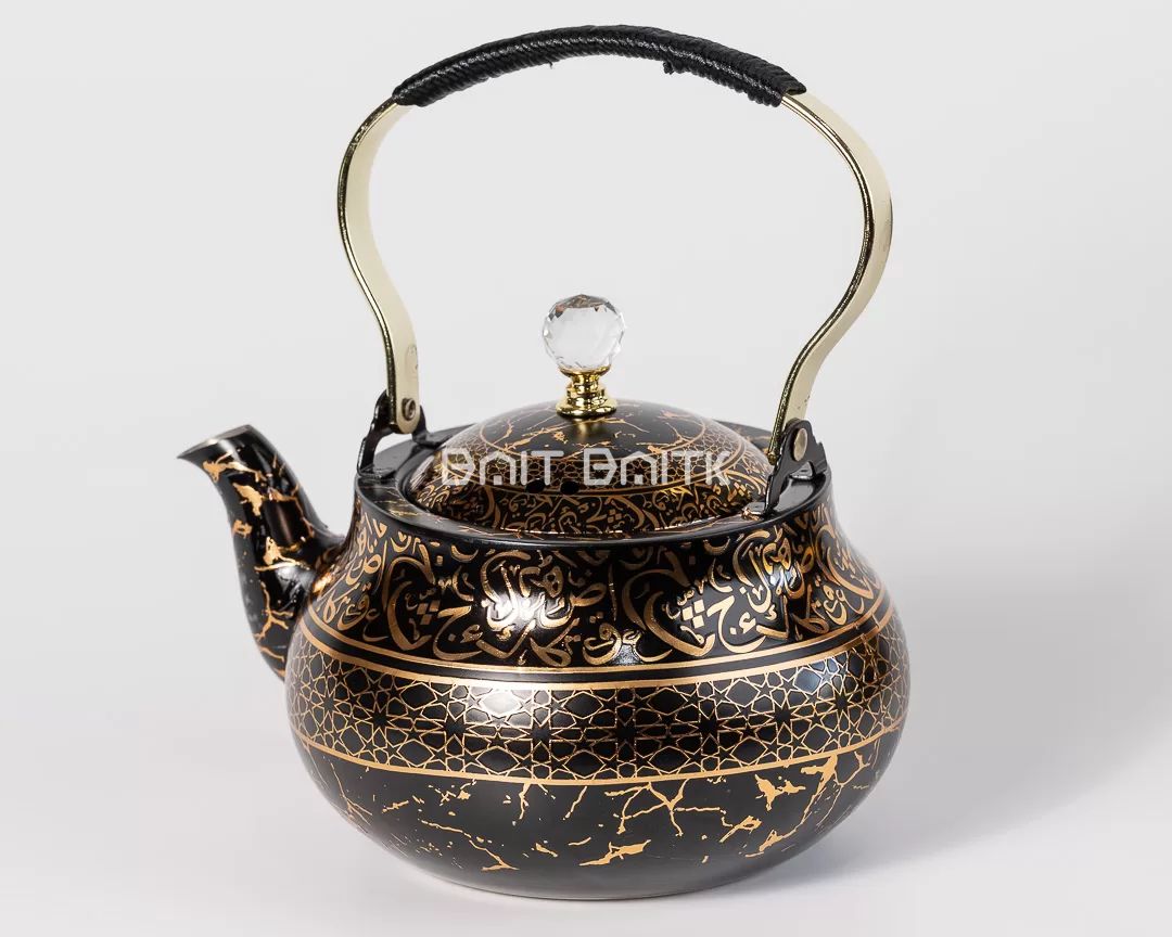 Black & gold decorative tea pot next to Craft Pot YiYi box 1.5L – SK-3395